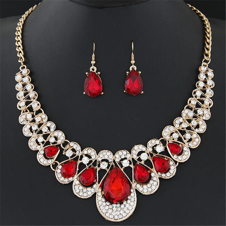 Maevina Crimselle Gold Jewelry Set