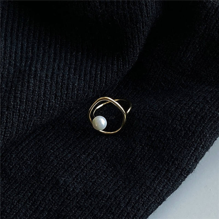 Geometric Pearl Ring