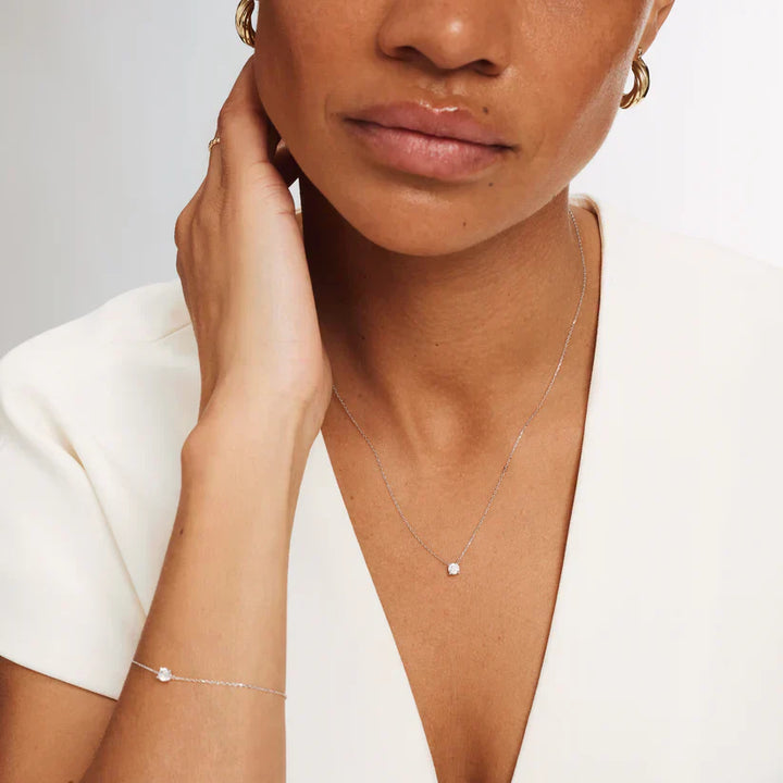 Cléa Moissanite Stone Necklace